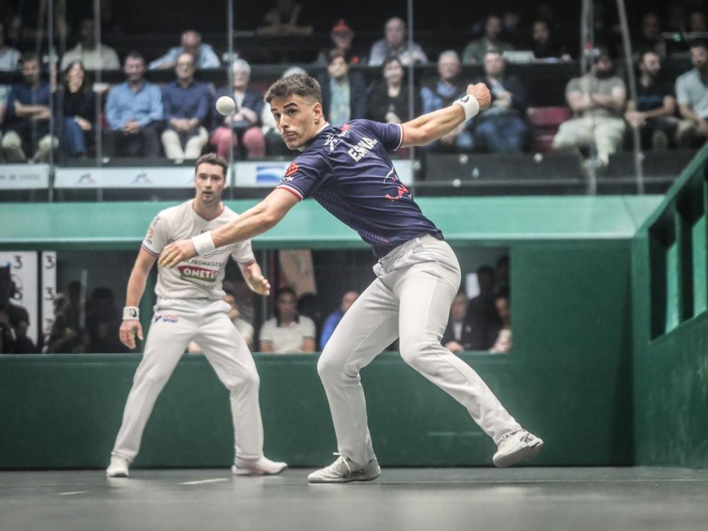 Pelote basque (barehand): first goals in Hasparren, at the Berria Open
