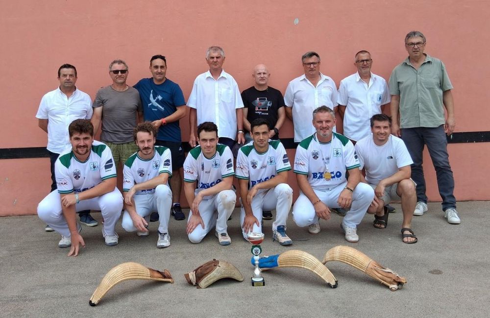 Basque pelota in Saint-Pierre-d'Irube: Hiriburuko Ainhara crowned rebot champion