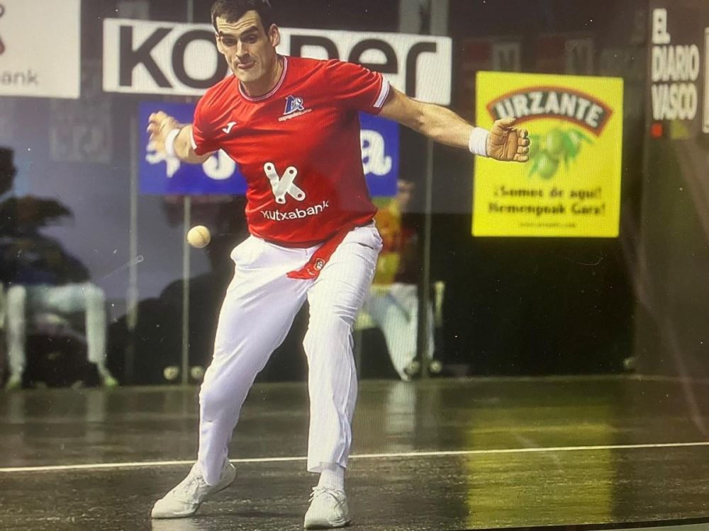 Pelota vasca (balonmano) : Altuna-Eskurdia y Laso-Abisu camino del campeonato de España
