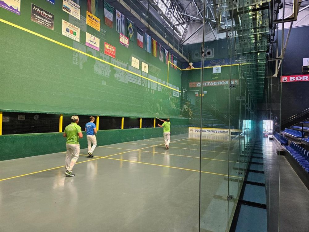 Le siège de la fédération internationale de pelote basque bientôt dans les Pyrénées-Atlantiques ?