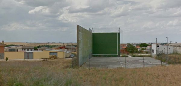 49151 Gema, Zamora Espagne (Calle Reina 6) Left walled fronton 3764